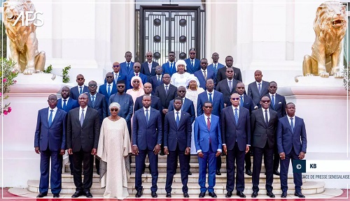 LE COMMUNIQUÉ DU CONSEIL DES MINISTRES DU MERCREDI 10 JUILLET 2024 LE COMMUNIQUÉ DU CONSEIL DES MINISTRES DU MERCREDI 10 JUILLET 2024