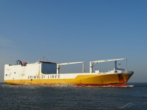  Arrivée du Bateau "La Grande Dakar" au Port de Dakar avec 5 000 Véhicules en Provenance de Chine