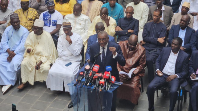PRESENTATION DU LIVRE BILAN 12 ANS  DE SON EXCELLENCE MONSIEUR LE PRESIDENT MACKY SALL A LA TETE DU SENEGAL : Discours introductif de Maitre SIDIKI KABA, ancien Premier Ministre
