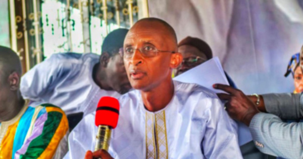 Dernière minute : l’ancien ministre Abdoulaye Seydou Sow face à la presse cet après midi apès son interdiction de sortir du territoire Dernière minute : l’ancien ministre Abdoulaye Seydou Sow face à la presse cet après midi apès son interdiction de sortir du territoire