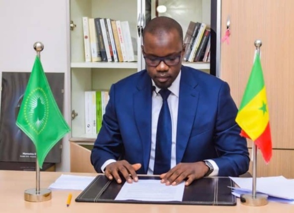 Port du voile : « Elles appliqueront ce que le Sénégal aura décidé… », Ousmane Sonko prévient les écoles « dites étrangères » Port du voile : « Elles appliqueront ce que le Sénégal aura décidé… », Ousmane Sonko prévient les écoles « dites étrangères »