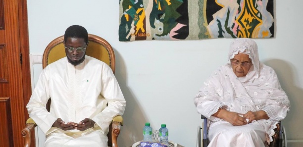 Décès d'Amadou Mahtar Mbow : Le président Diomaye Faye a présenté ses condoléances à la famille Décès d'Amadou Mahtar Mbow : Le président Diomaye Faye a présenté ses condoléances à la famille
