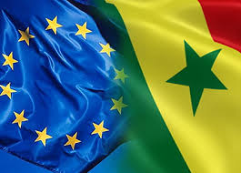 L'Union européenne a annoncé mercredi à Dakar une aide de 19,6 milliards de Fcfa pour lutter contre l'immigration clandestine en provenance du Sénégal, où ils sont nombreux à risquer leur vie chaque année pour tenter d'atteindre l'Europe. L'Union européenne a annoncé mercredi à Dakar une aide de 19,6 milliards de Fcfa pour lutter contre l'immigration clandestine en provenance du Sénégal, où ils sont nombreux à risquer leur vie chaque année pour tenter d'atteindre l'Europe.