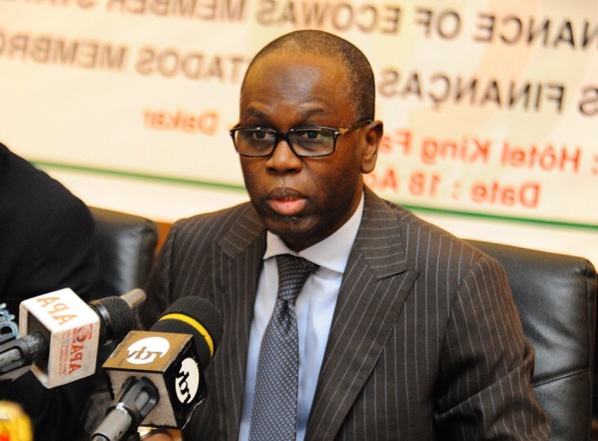 Procès Adama Gaye: le procureur a requis 6 mois avec sursis, le délibéré attendu le 6 décembre prochain Procès Adama Gaye: le procureur a requis 6 mois avec sursis, le délibéré attendu le 6 décembre prochain