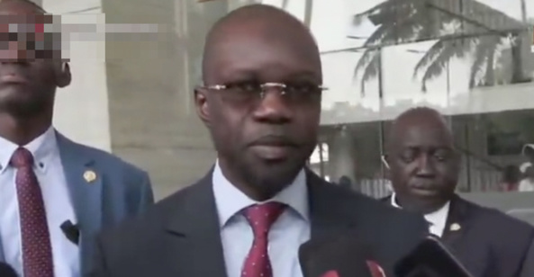 Ousmane Sonko annonce sa démission de son mandat de député Ousmane Sonko annonce sa démission de son mandat de député