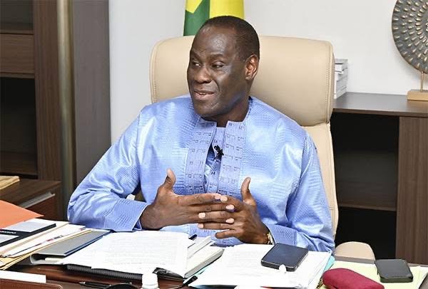 Le ministre Ousmane Diagne annonce un projet de construction de 9 prisons