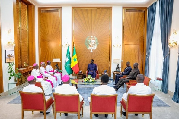 Palais : Le président Diomaye Faye reçoit une délégation d’évêques du Sénégal conduite par Monseigneur André Gueye