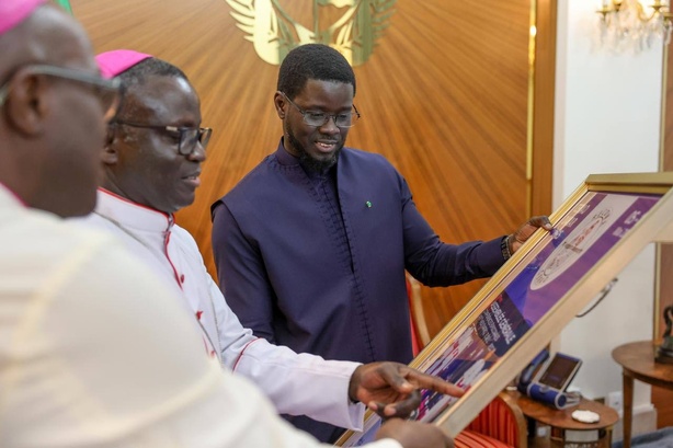 Palais : Le président Diomaye Faye reçoit une délégation d’évêques du Sénégal conduite par Monseigneur André Gueye