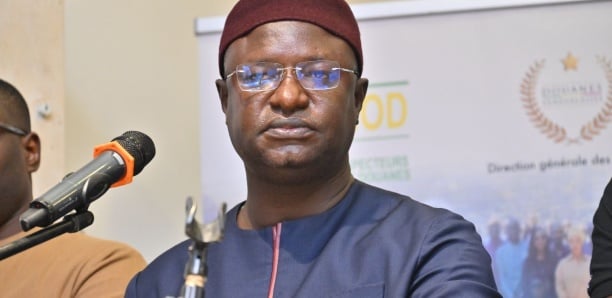 AIOD : le colonel Alioune Aissa Mbaye prend la tête de l’Amicale des Douanes. AIOD : le colonel Alioune Aissa Mbaye prend la tête de l’Amicale des Douanes.