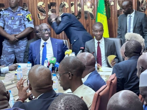 Ministère de l’Intérieur : Jean-Baptiste Tine passe le témoin à Me Bamba Cissé Ministère de l’Intérieur : Jean-Baptiste Tine passe le témoin à Me Bamba Cissé