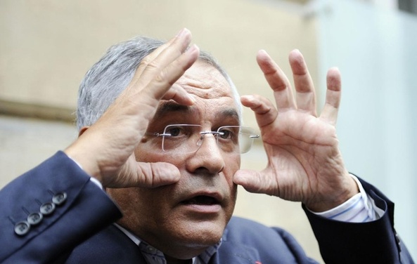 Robert Bourgi révèle le nom du marabout sénégalais de Jacques Chirac Robert Bourgi révèle le nom du marabout sénégalais de Jacques Chirac