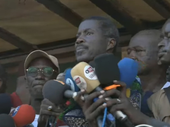 Marche du FDR : Talla Sylla appelle à défendre la démocratie et la République face à ceux qui la menacent par l'arrogance et le mépris Marche du FDR : Talla Sylla appelle à défendre la démocratie et la République face à ceux qui la menacent par l'arrogance et le mépris