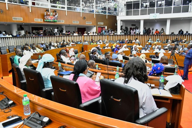 Questions d’actualité au Gouvernement : Le Premier ministre Ousmane Sonko a répondu, ce vendredi 28 novembre, aux interpellations des députés à l’Assemblée national Questions d’actualité au Gouvernement : Le Premier ministre Ousmane Sonko a répondu, ce vendredi 28 novembre, aux interpellations des députés à l’Assemblée national