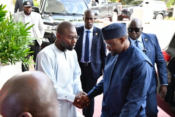 Questions d’actualité : « Cet exercice de transparence et de redevabilité a été une véritable réussite », (Dr Ismaïla Diallo) Questions d’actualité : « Cet exercice de transparence et de redevabilité a été une véritable réussite », (Dr Ismaïla Diallo)