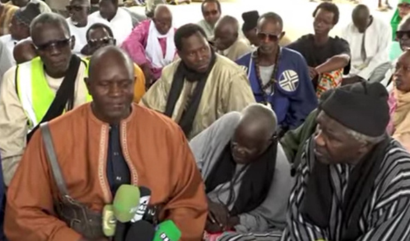 Mr Babacar DIOP à Médina Fall, pour les travaux de clôture de la résidence de M.Cheikh Ibrahima Fall Mr Babacar DIOP à Médina Fall, pour les travaux de clôture de la résidence de M.Cheikh Ibrahima Fall