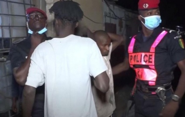 Vague de contrôles à Dakar : Les ressortissants étrangers sous tension face à l'intensification des vérifications de cartes de séjour Vague de contrôles à Dakar : Les ressortissants étrangers sous tension face à l'intensification des vérifications de cartes de séjour