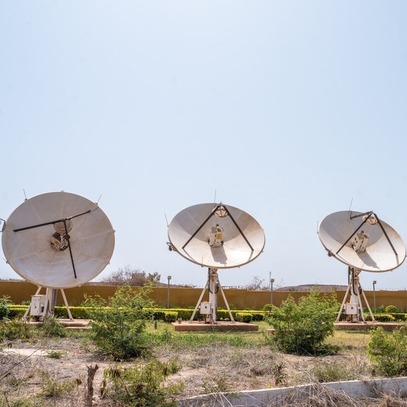 Souveraineté numérique et innovation : Orange lance les premières offres Internet par satellite au Sénégal Souveraineté numérique et innovation : Orange lance les premières offres Internet par satellite au Sénégal
