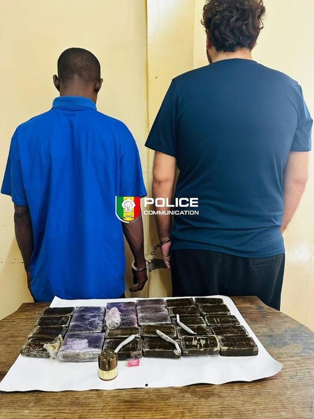 Saly-Portudal : Le Commissariat urbain saisit 3kg de haschich et démantèle un réseau de trafic Saly-Portudal : Le Commissariat urbain saisit 3kg de haschich et démantèle un réseau de trafic