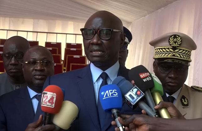 Thiès / Journée nationale de promotion du civisme et de l'esprit de défense et de sécurité : "Le civisme s'incarne au quotidien" (Birame Diop, ministre) Thiès / Journée nationale de promotion du civisme et de l'esprit de défense et de sécurité : "Le civisme s'incarne au quotidien" (Birame Diop, ministre)