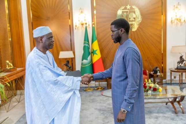 Premier Conseil des ministres sous Ahmadou Al Aminou Mohamed LO 1 aujourd'hui Premier Conseil des ministres sous Ahmadou Al Aminou Mohamed LO 1 aujourd'hui