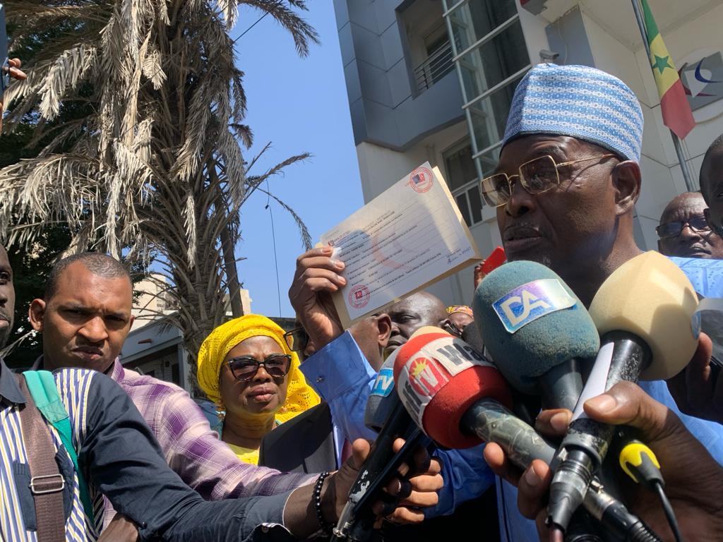 Présidentielle 2024: Karim Wade a fait déposer la caution de 30 millions de FCFA (à la Caisse des dépôts et consignations (CDC) Présidentielle 2024: Karim Wade a fait déposer la caution de 30 millions de FCFA (à la Caisse des dépôts et consignations (CDC)