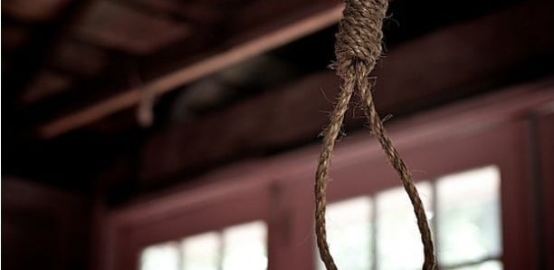 «Je suis désolé mon amour…» : un homme se suicide à Thiaroye, le triste message laissé à sa femme «Je suis désolé mon amour…» : un homme se suicide à Thiaroye, le triste message laissé à sa femme