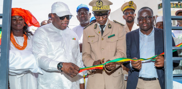 Investissement et entrepreneuriat : Le gouverneur de Thiès a inauguré la Plateforme d’investissement Centre-Ouest Investissement et entrepreneuriat : Le gouverneur de Thiès a inauguré la Plateforme d’investissement Centre-Ouest