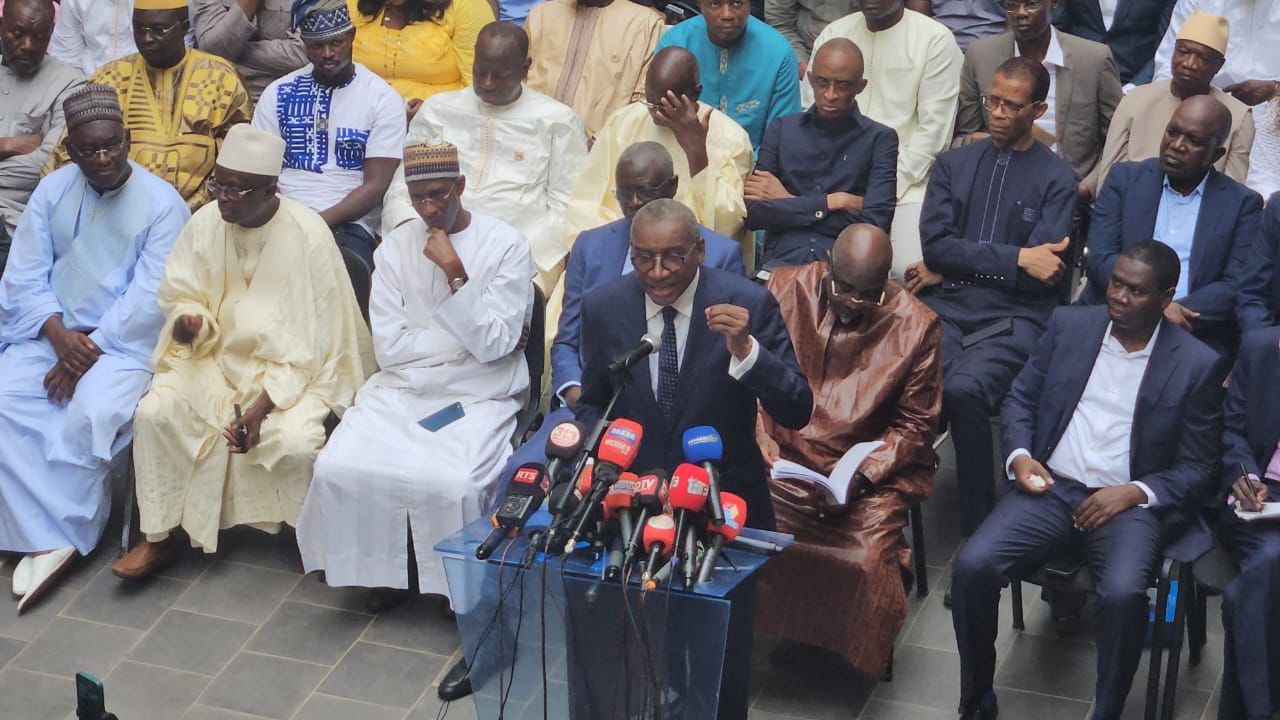 PRESENTATION DU LIVRE BILAN 12 ANS  DE SON EXCELLENCE MONSIEUR LE PRESIDENT MACKY SALL A LA TETE DU SENEGAL : Discours introductif de Maitre SIDIKI KABA, ancien Premier Ministre
