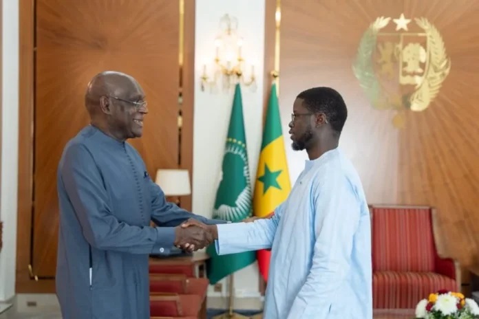 Audience : le chef de l’État reçoit une délégation de la Fondation Amadou Mahtar Mbow