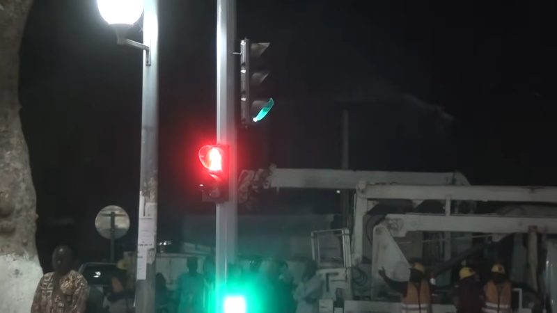 Thiès : Babacar Diop met en service les feux de signalisation dans cinq carrefours