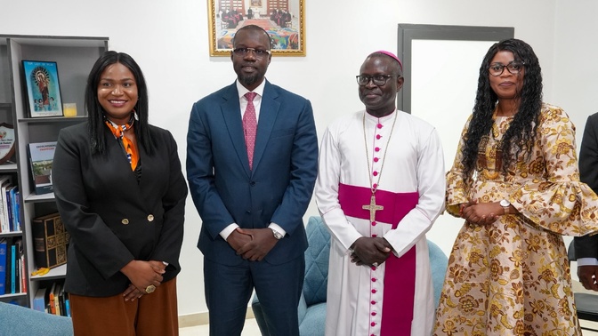 À la veille de Popenguine, le Premier ministre Ousmane Sonko reçu par l'Archevêque de Dakar, Mgr André Guèye