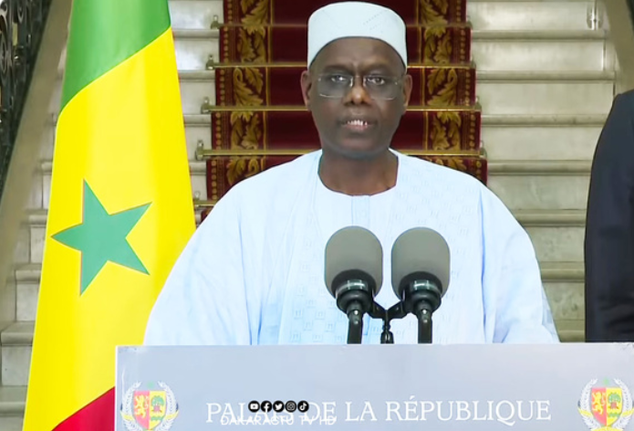 Gouvernement : Ahmadou Al Aminou Lo nommé Premier Ministre