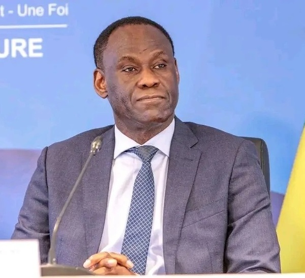 GRÈVE DES SYNDICATS DU SECTEUR DE LA JUSTICE : Ousmane Diagne propose une formation spécifique qui prend en compte l’expérience acquise des greffiers concernés