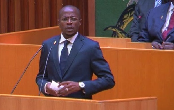 Arrestation de Badara Gadiaga : « C’est une prise d’otage organisée pour approfondir la tentative de musèlement de l’opinion » (Abdou Mbow)