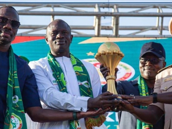 CAN 2025 : le trophée fait escale à Thiès avec la caravane « Dello njukel »
