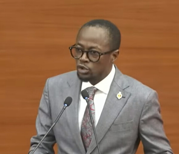 Abdou Mbow aux députés de Pastef: « Votre fameuse rupture systémique promise est vouée à l’échec! »