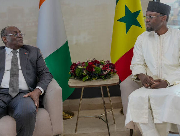 Photos : le Vice-Président de la République de Côte d’Ivoire, M. Tiémoko Meyliet KONÉ a rendu une visite de courtoisie au Premier ministre Ousmane SONKO