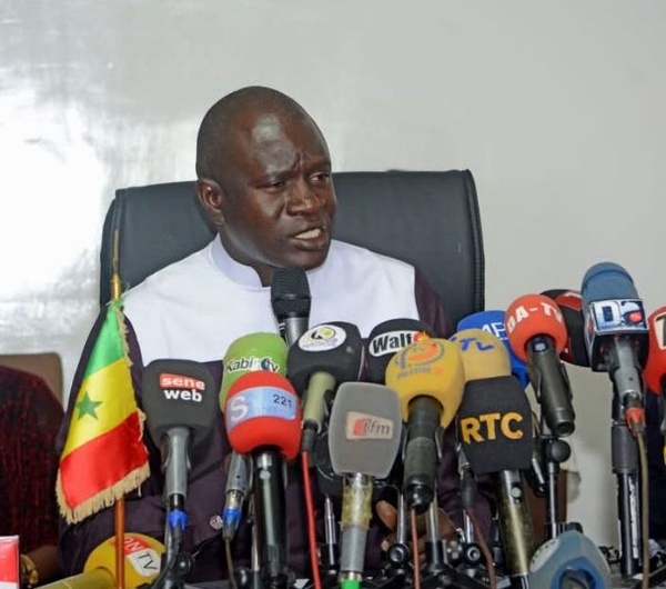 Fronde artisanale à Thiès : Les tailleurs réclament 40 millions de FCFA au Dr Babacar Diop