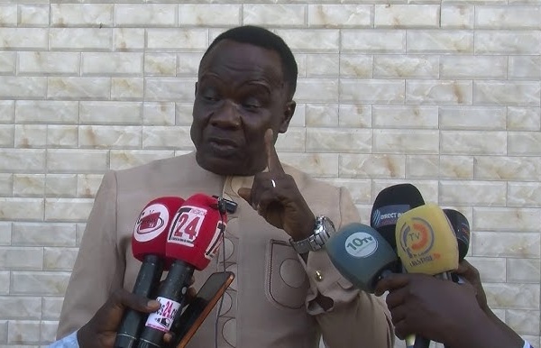 Distinction : le Lieutenant-Colonel à la retraite Adama Diop de la DIRPA élevé au rang de Commandeur de l’Ordre national du Lion