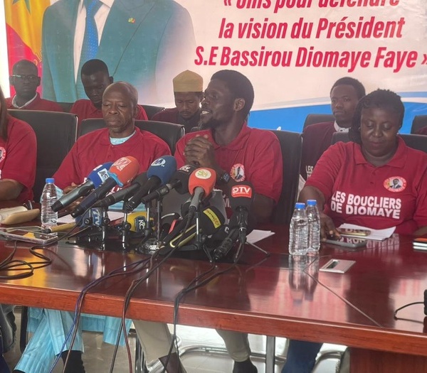 La plateforme "Les Boucliers Diomaye" dénonce un « acharnement » contre le président Bassirou Diomaye Faye