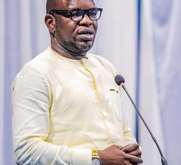​Thiès-Est : Me Ousmane Diagne assume le cumul maire-ministre et défend sa décision