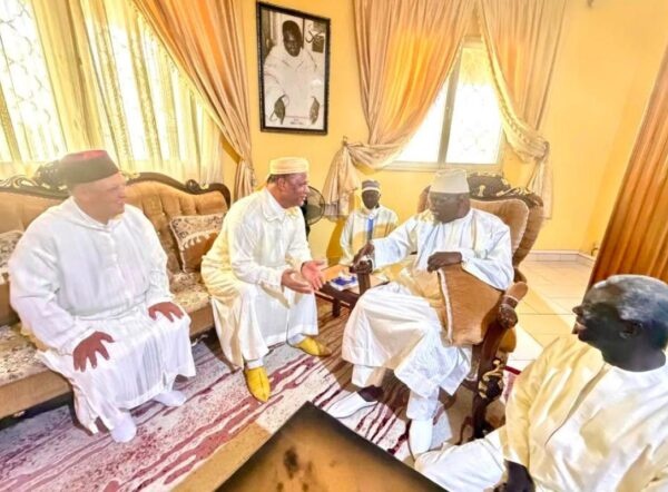 Relations Sénégal-Maroc : L’ambassadeur Hassan Naciri reçu par le Khalife général des Tidianes