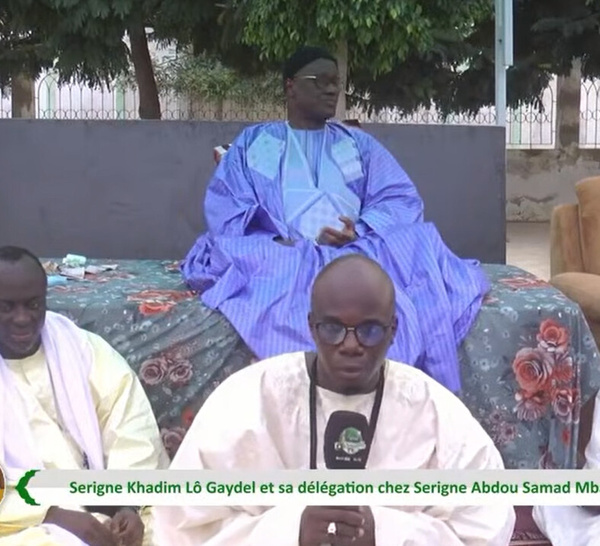 Serigne Khadim Gaydel LO chez Serigne Abdou Samad MBACKE pour Présenter ces Condoléance