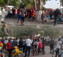 Promenade des Thiessois / Opération de déguerpissement : Vives tensions entre de jeunes vendeurs de chaussures et les volontaires de la ville...