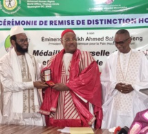 Thiès/ Remise de distinction honorifique: Cheikh Ahmed Saloum reçoit la Médaille Universelle de la Paix et des Droits de l'Homme