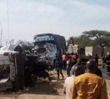 Urgent : onze morts et plusieurs blessés après une collision entre un minibus et un camion