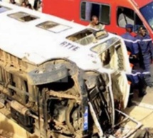 Axe Thiès-Khombole : Un Ndiaga Ndiaye se renverse, plusieurs blessés.