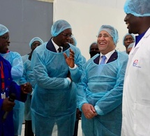 Souveraineté sanitaire: Ousmane Sonko et El Moctar Ould Djay en visite à l'usine Carrefour Médical Industries de Pout