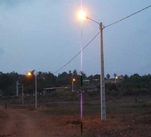 Accès universel : Un investissement de 2,5 milliards de FCFA pour éclairer 50 localités à Sédhiou