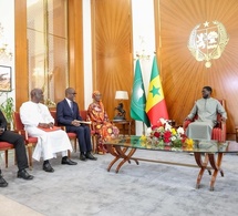 Diomaye Faye rend hommage à Abdoulaye Wade